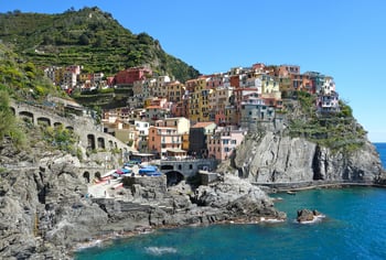 cinque-terre-340348_1920.jpg