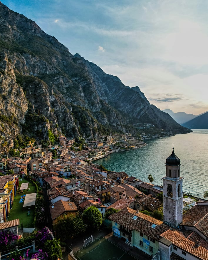 patrick-federi-_Q6L7n1-tiA-unsplash