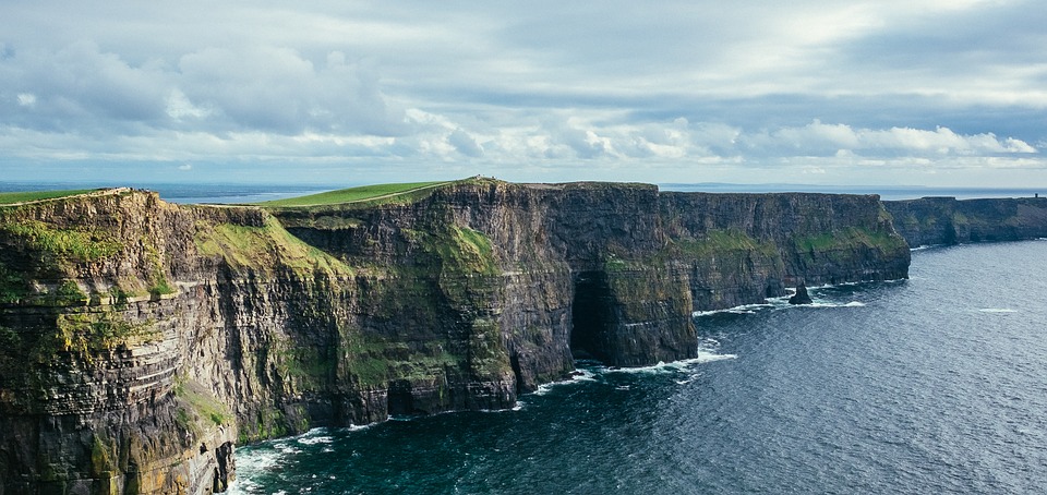 cliff-of-moher-2371819_960_720